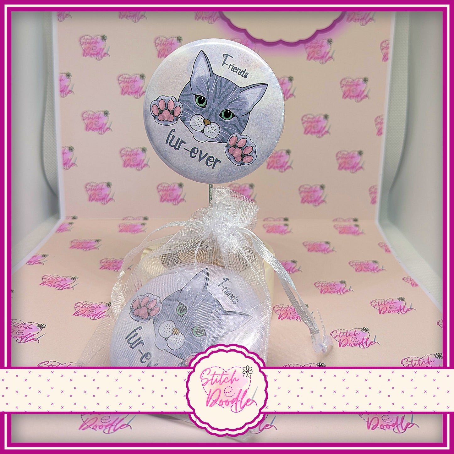 Button Badge. Friends fur-ever - Toe Beans Collection