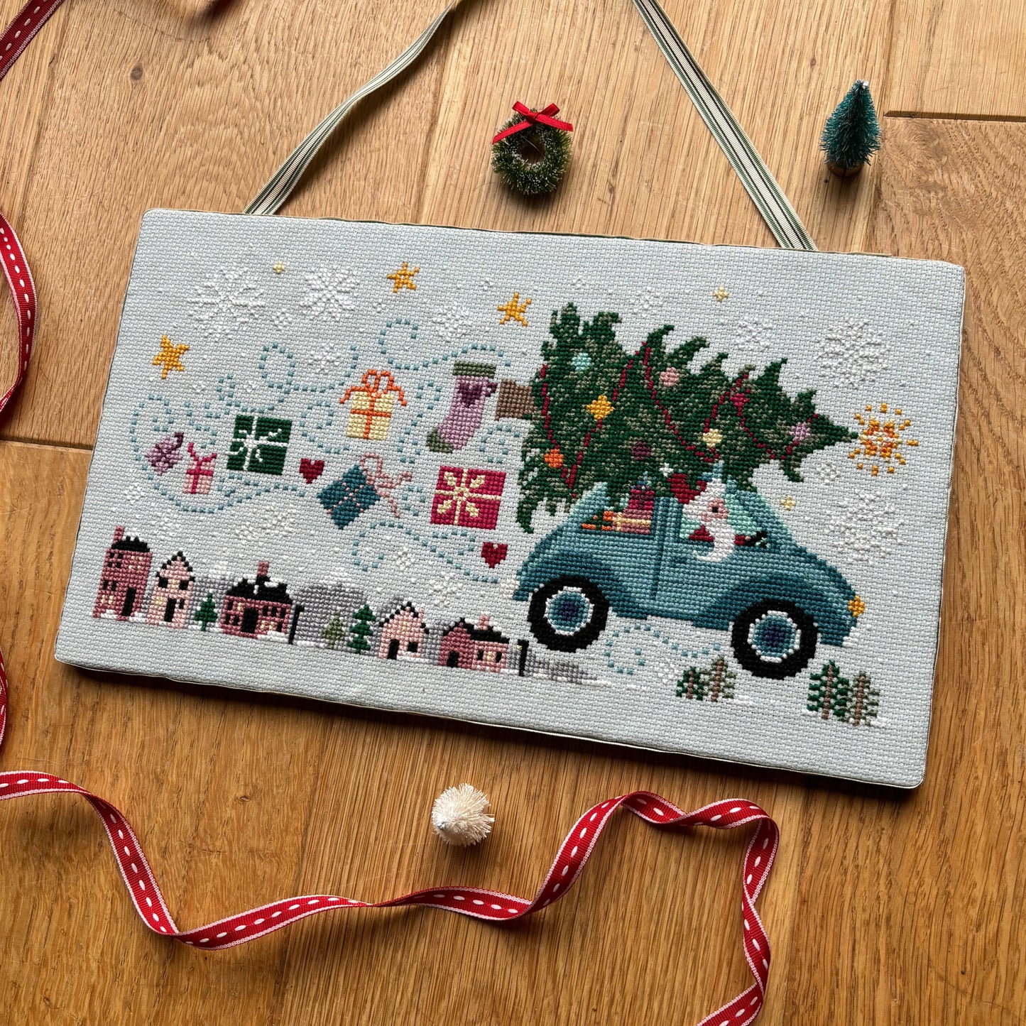 Driving Home for Christmas - Printed Chart by Love Poppet