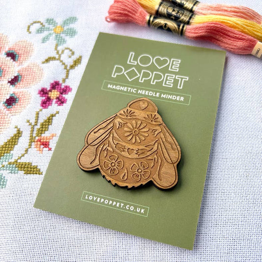 Bumble Bee - Magnetic Needle Minder from Love Poppet