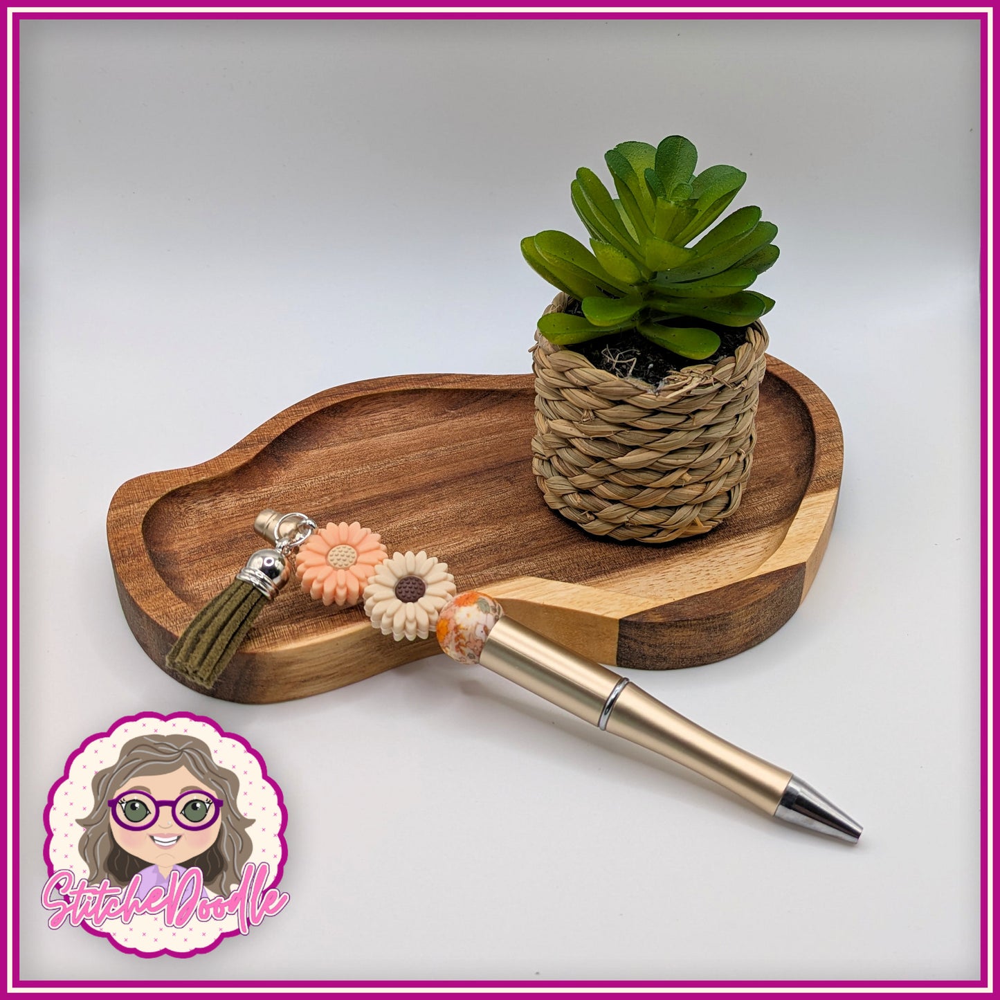 Autumn Days Flower Handmade Beaded Pen with Tassel