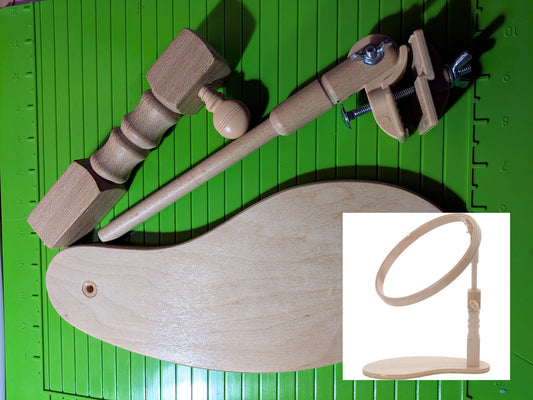 DESTASH - Embroidery hoop stand/seated.  Includes hoops